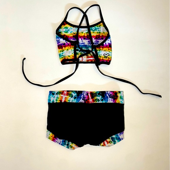 KTRNA Dancewear Girl’s Coordinating Set - Picture 2 of 9